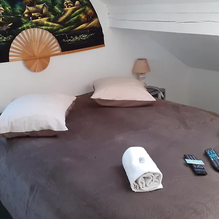 Des Hauts Viaux Hotel *