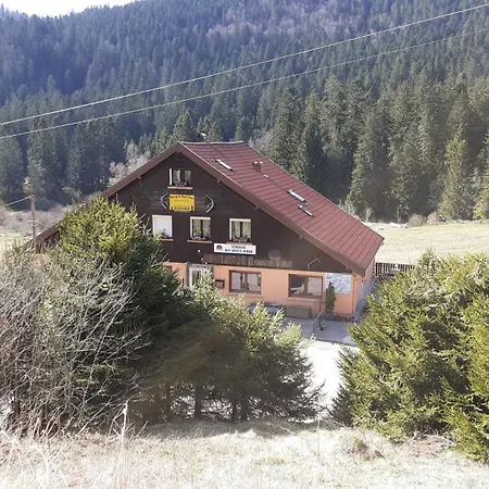 Domaine Des Hauts Viaux Hotel *