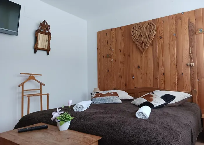 Hotel Domaine Des Hauts Viaux *