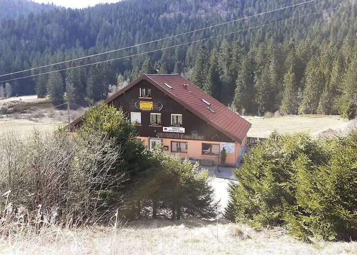 Domaine Des Hauts Viaux Hotel *